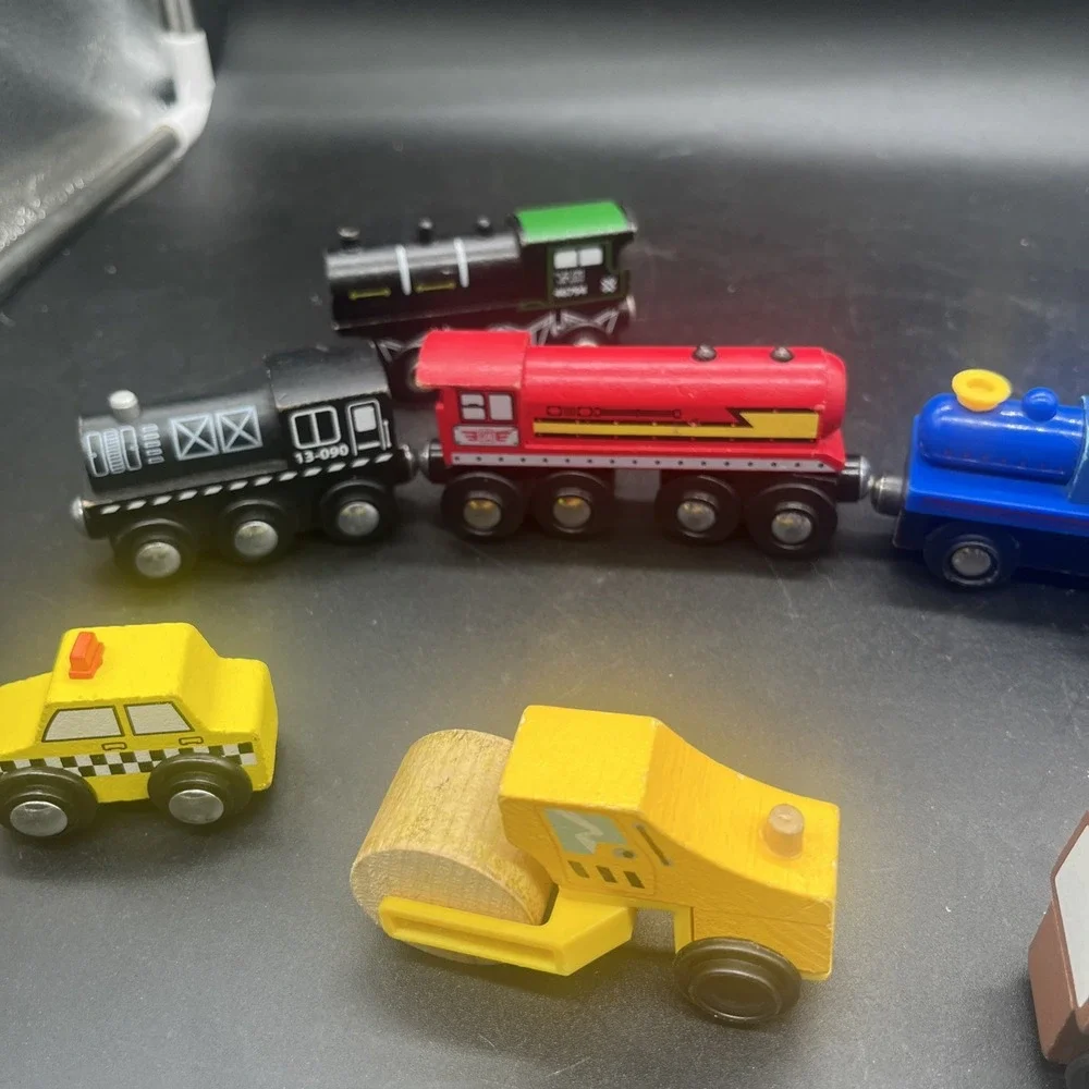 Mixed Wooden Train Lot 8pc Imaginarium Maxim Toys R Us Steam Roller Taxi